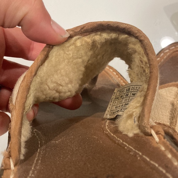 UGG Women's Leather Upper Fur lining Sandal Size 7 - Picture 6 of 7